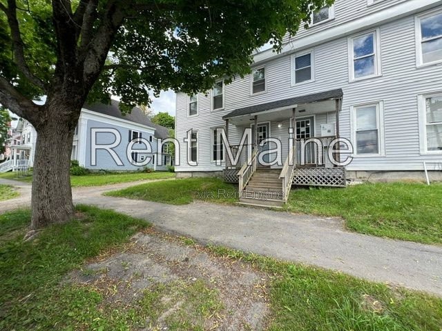 25 4th St #4