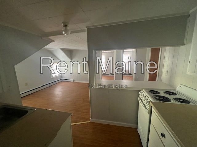 25 4th St #4 - Photo 2 of 9