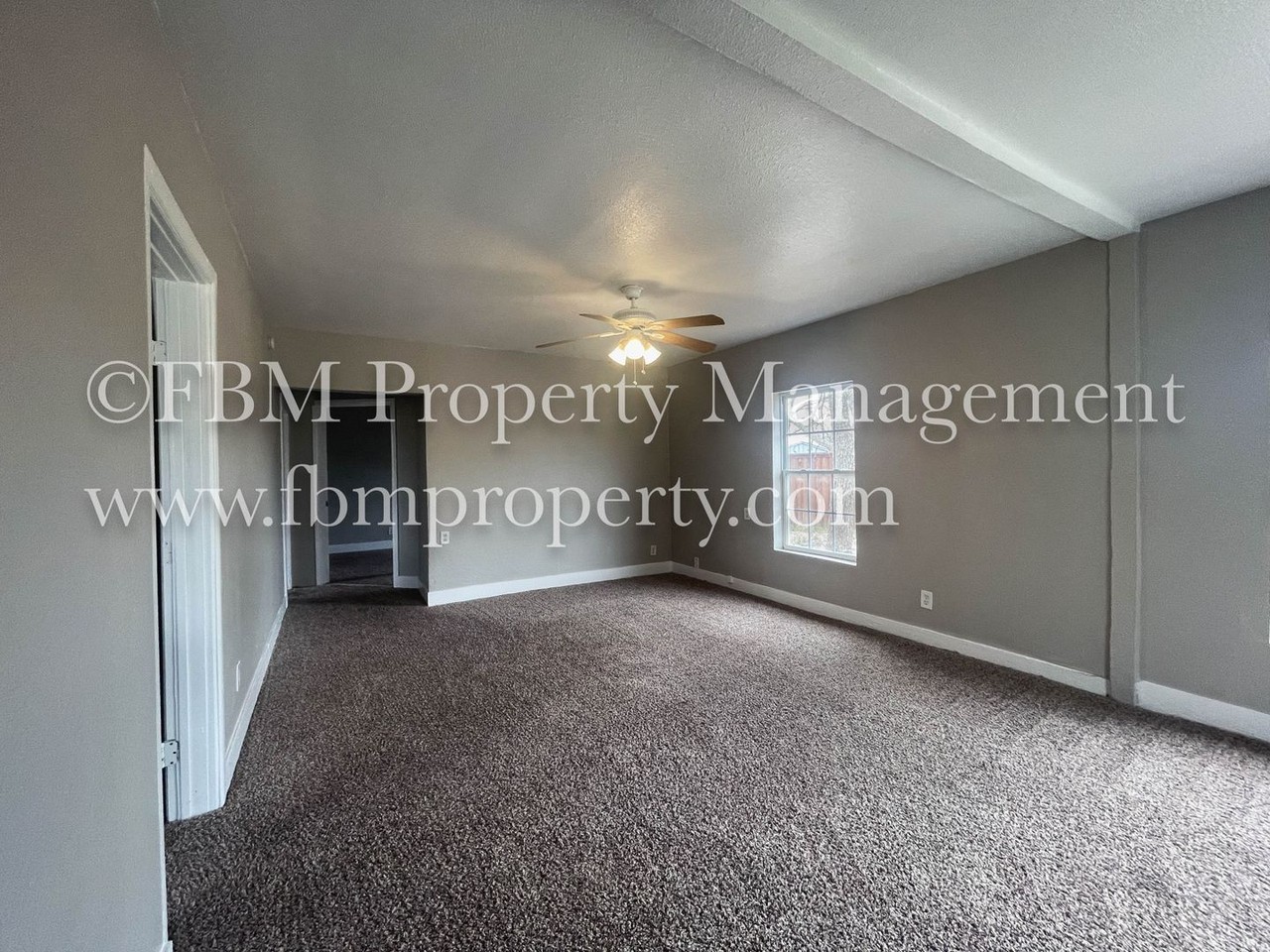 202 E Vanstons St - Photo 2 of 15