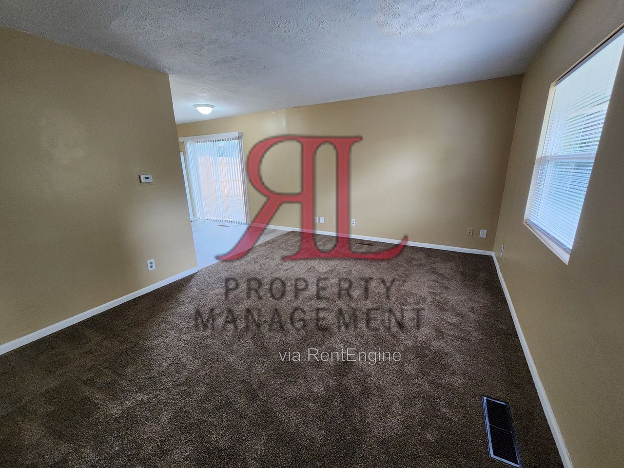7369 Wollam Ave - Photo 5 of 35