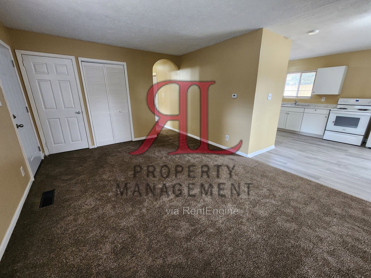 7369 Wollam Ave - Photo 6 of 35