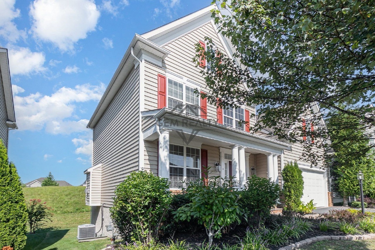 8 Woodlot Ct - Photo 4 of 42