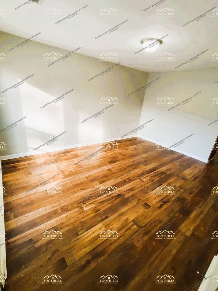 104 Woodland Dr #J - Photo 3 of 15