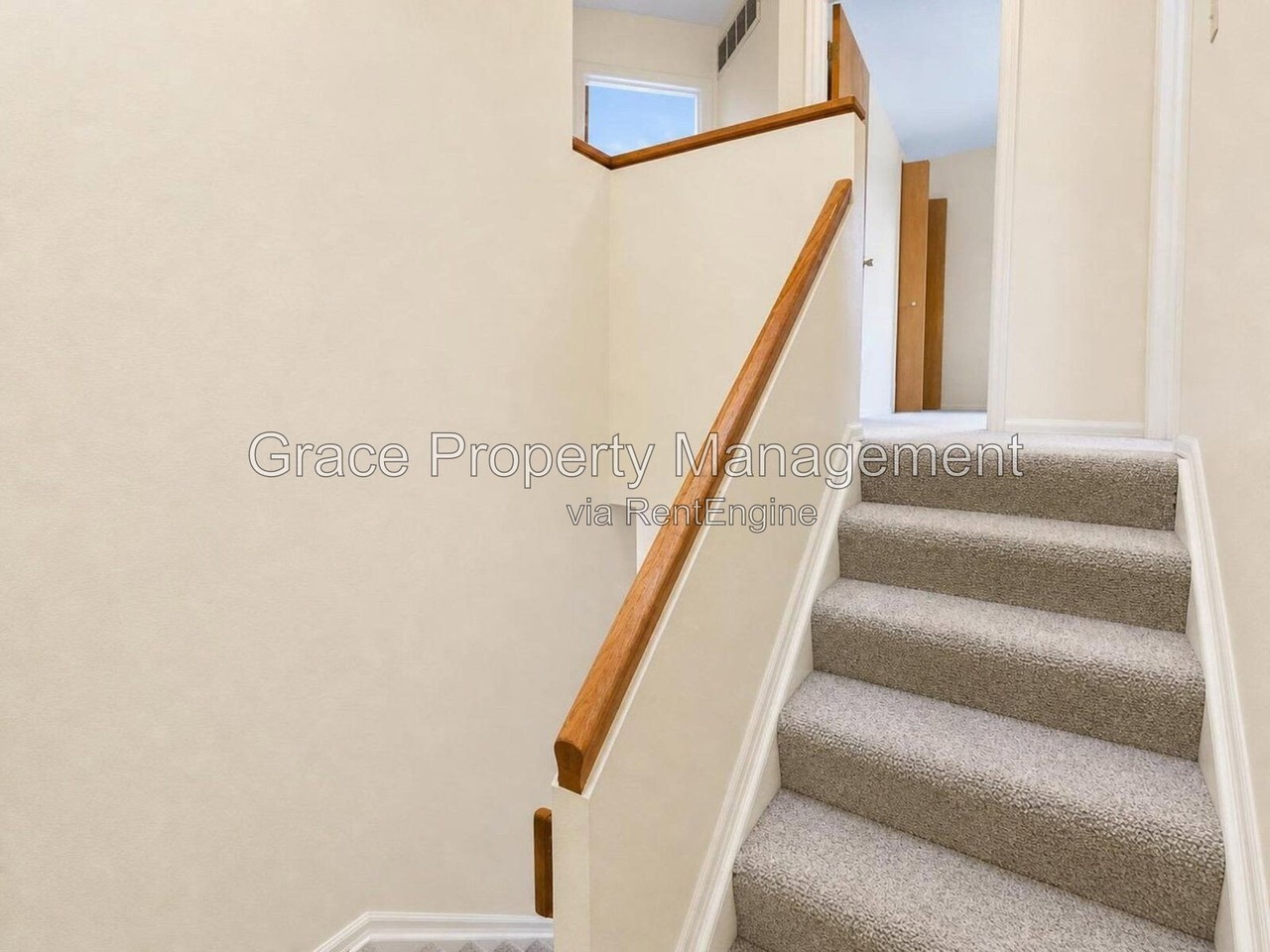 105 Huron Ct - Photo 2 of 28