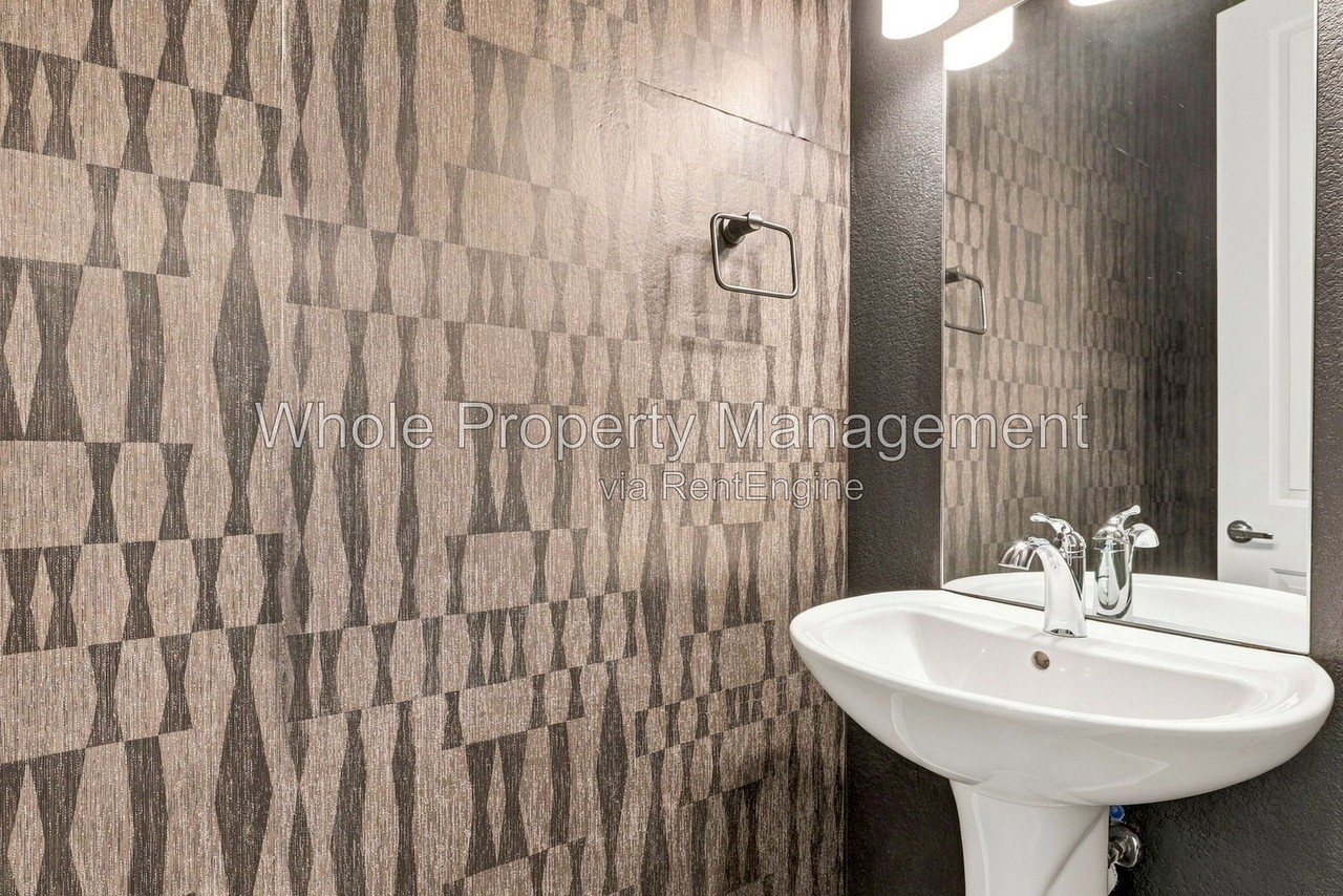 2225 Eliot St - Photo 7 of 28