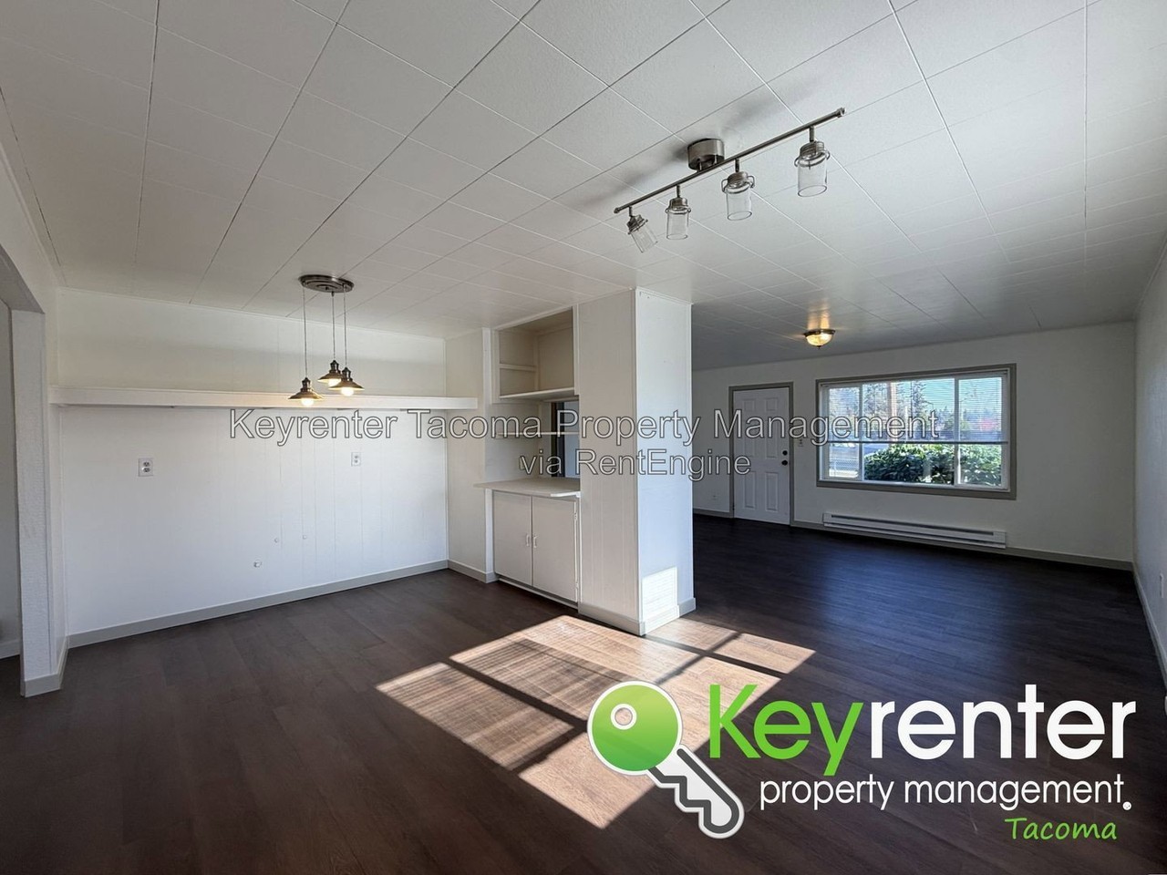 2453 Perry Ave - Photo 2 of 16