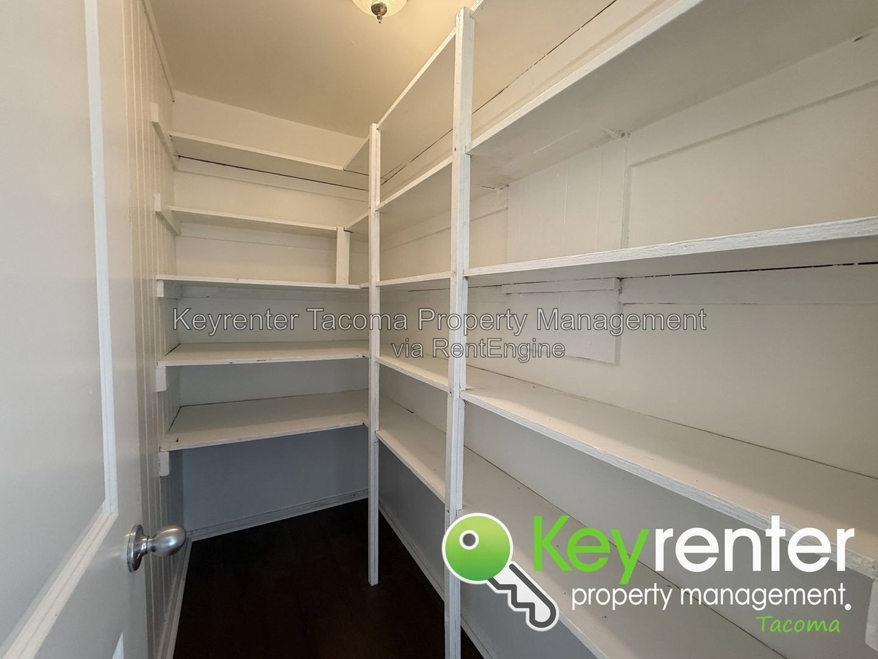 2453 Perry Ave - Photo 7 of 16