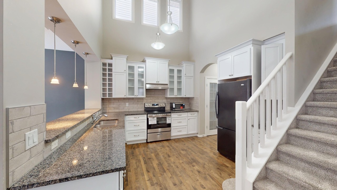251 St Moritz Dr Sw - Photo 4 of 28