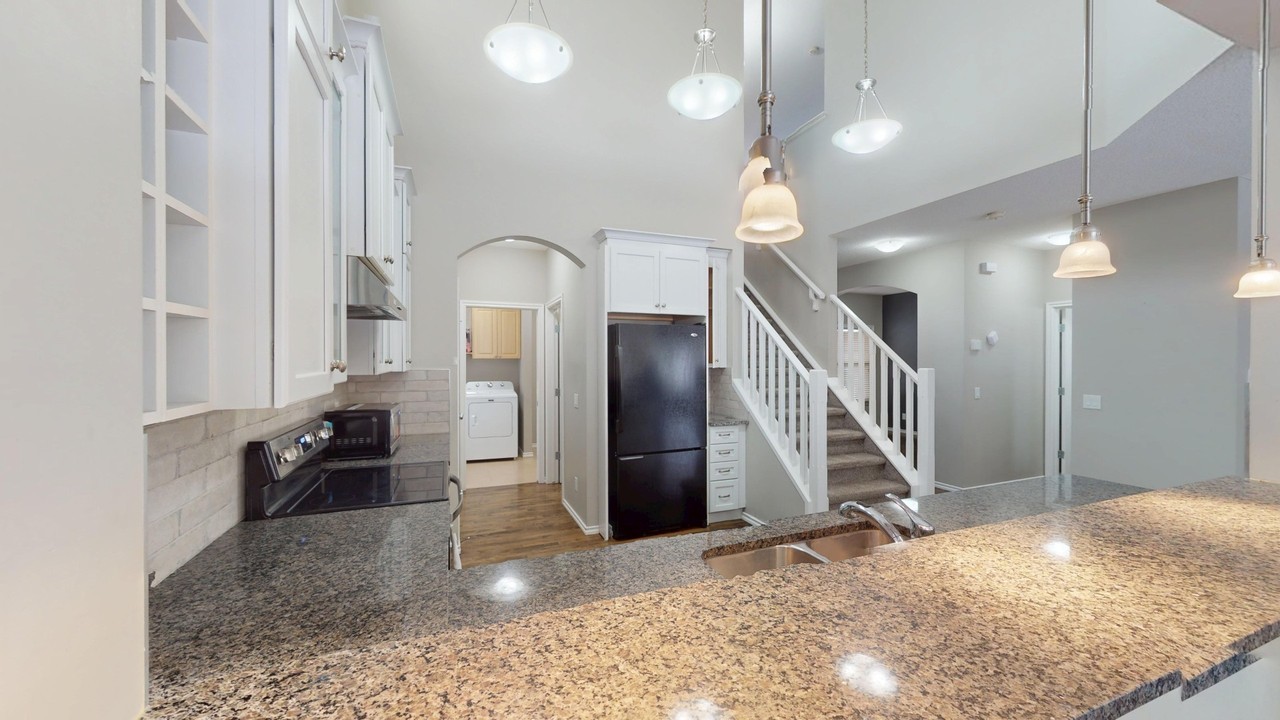 251 St Moritz Dr Sw - Photo 5 of 28
