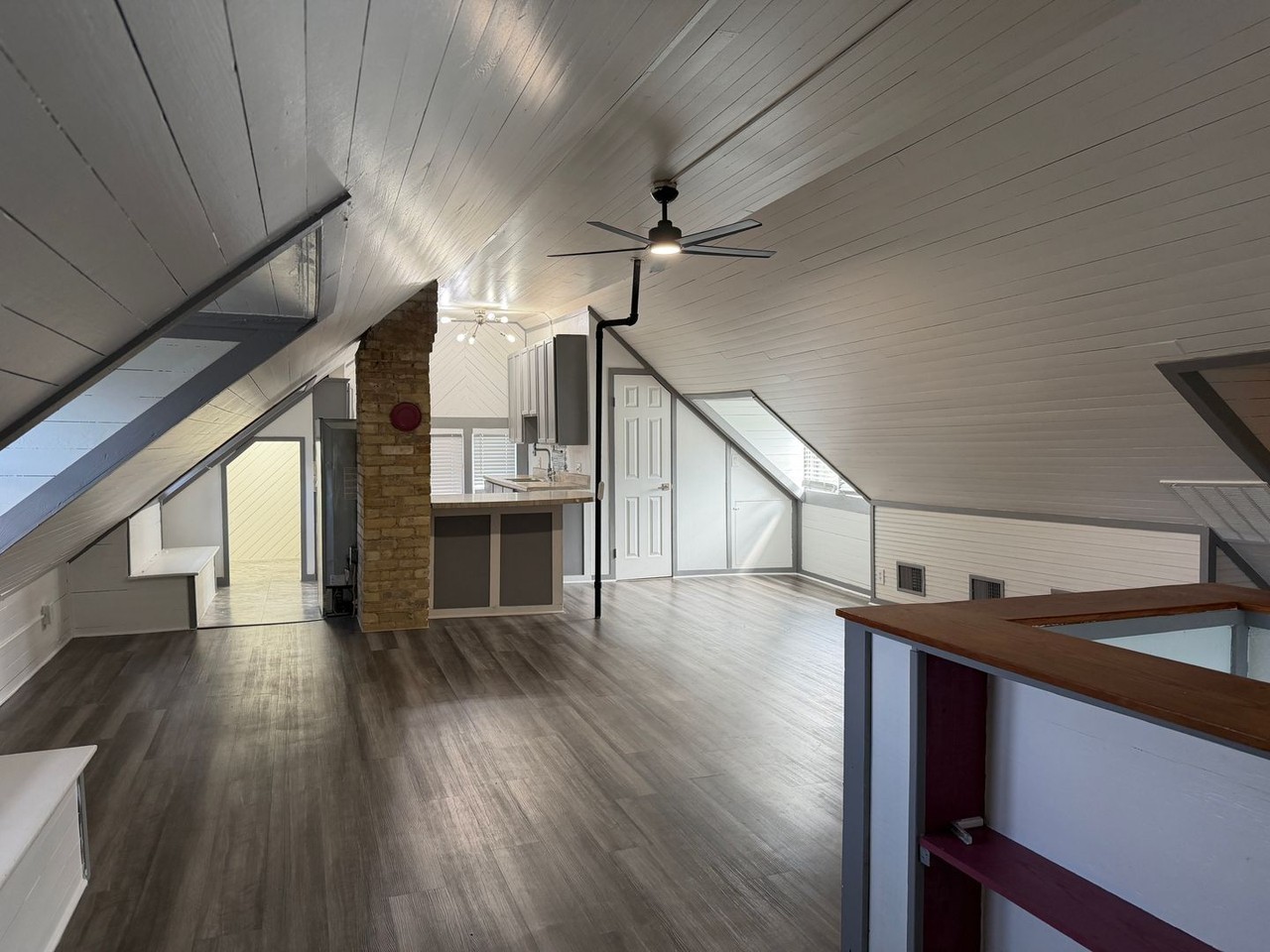 324 W Magnolia Ave #4 - Photo 7 of 14