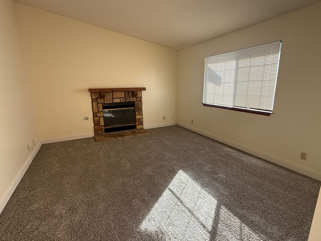 12755 Kewanna Rd - Photo 2 of 49
