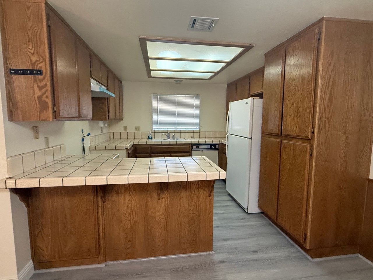 12755 Kewanna Rd - Photo 5 of 49