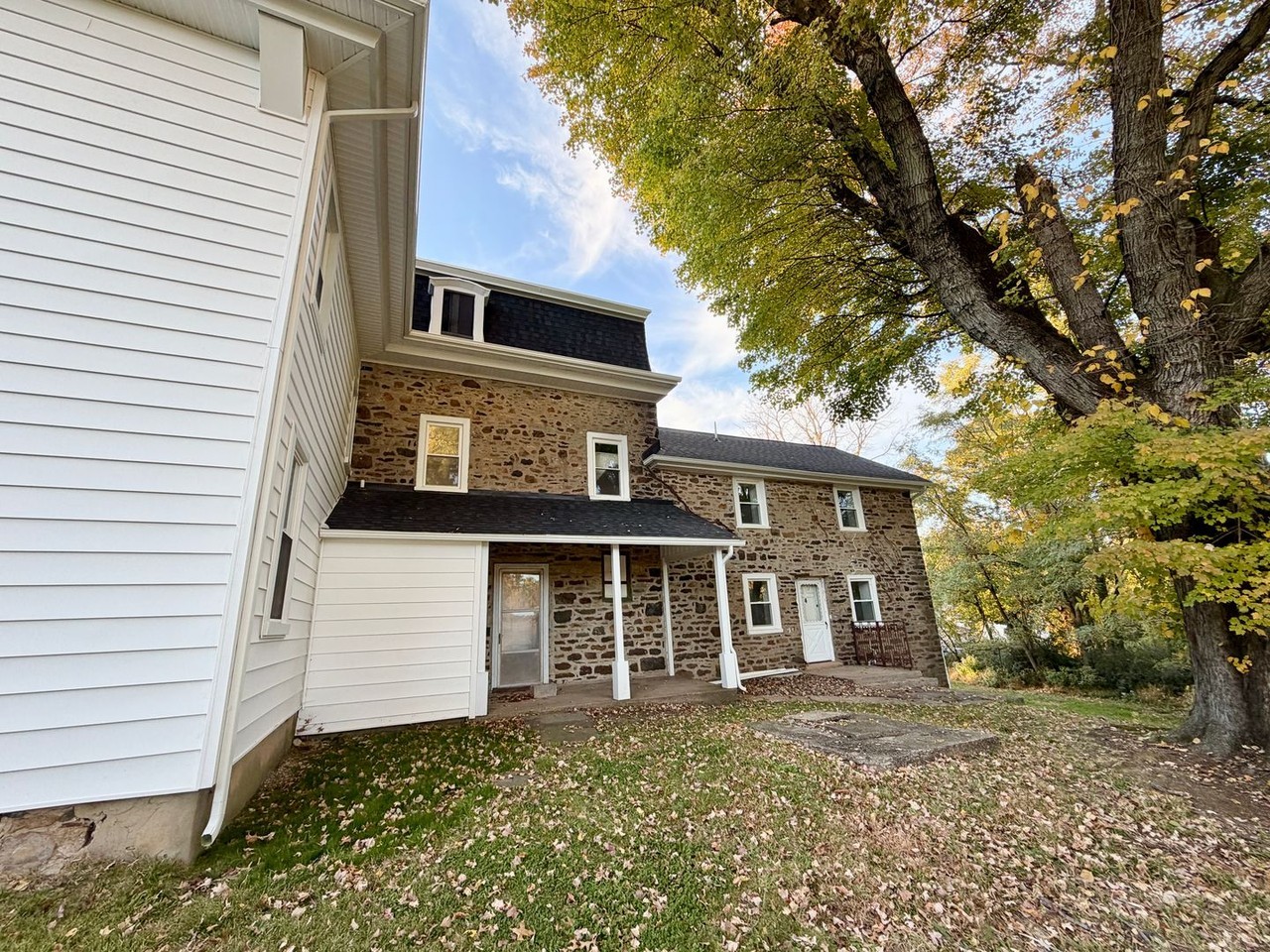216 E Bristol Rd - Photo 6 of 24