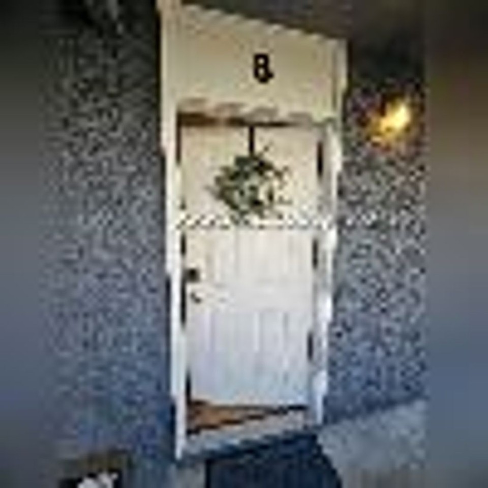22612 6th Ave S #8 - Photo 4 of 17