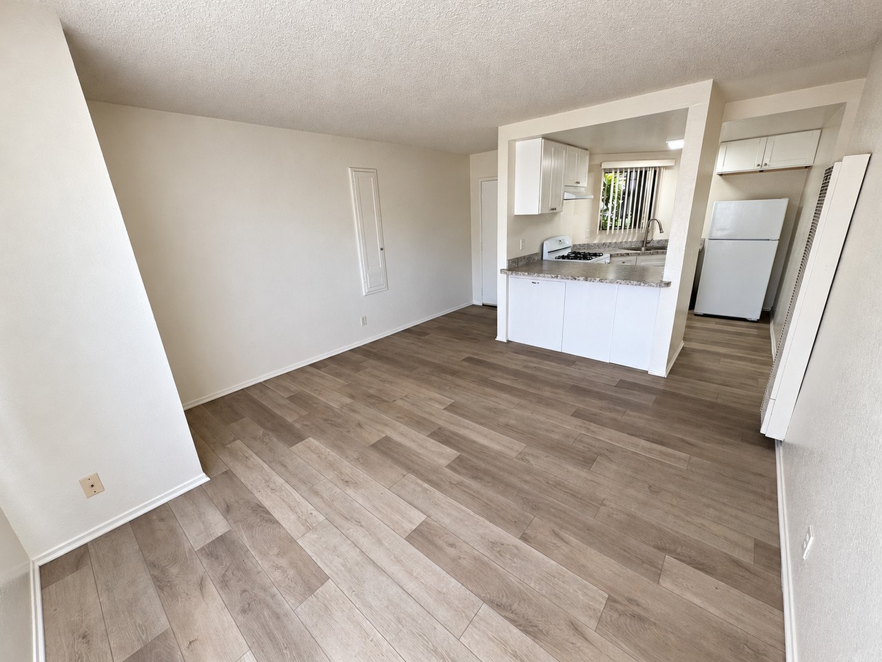 22 Dakota Dr #C - Photo 5 of 18
