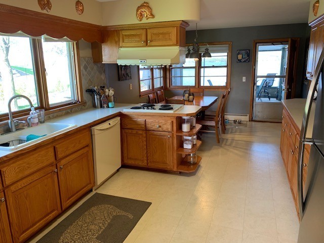 17021 Sunset Ave - Photo 6 of 22