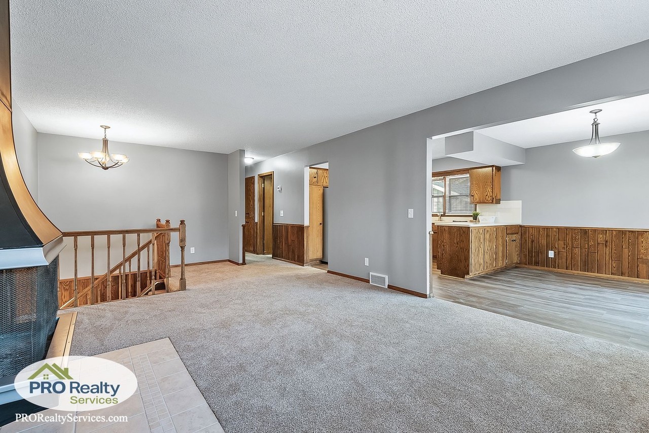 7222 Dallas Rd - Photo 3 of 33