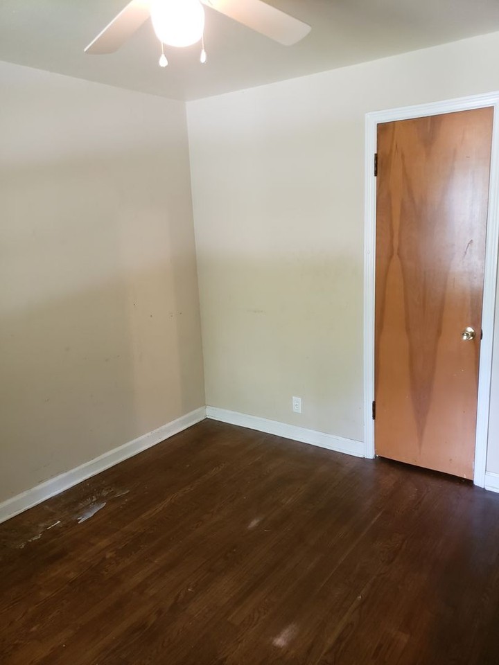 9940 Hayward Dr - Photo 5 of 11