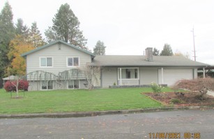 featured image of 6725 Se Pine Creek Way