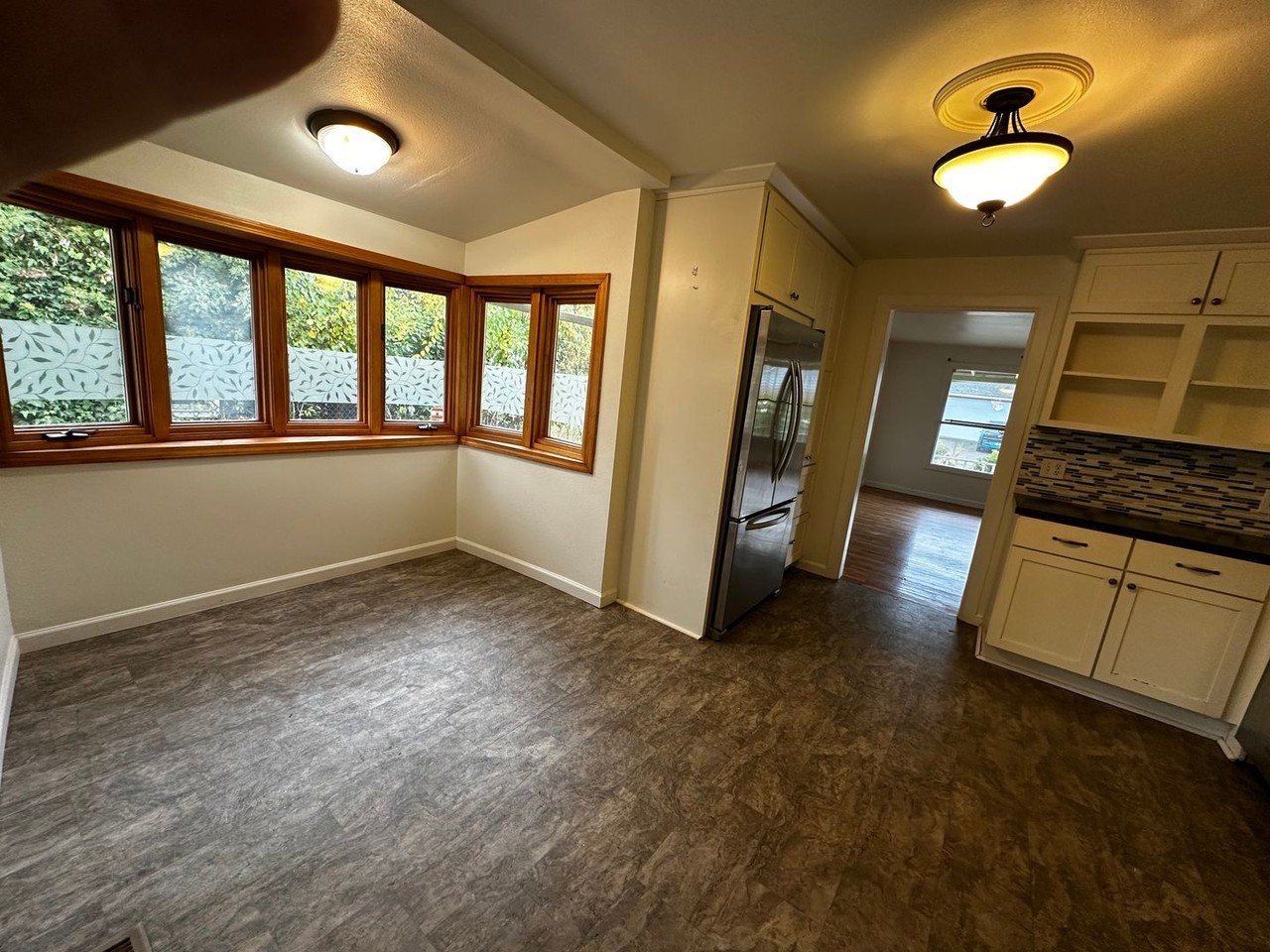 2037 16th Ave Sw - Photo 6 of 16