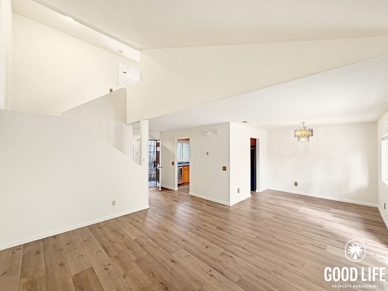 1496 Chaparral Way - Photo 2 of 23