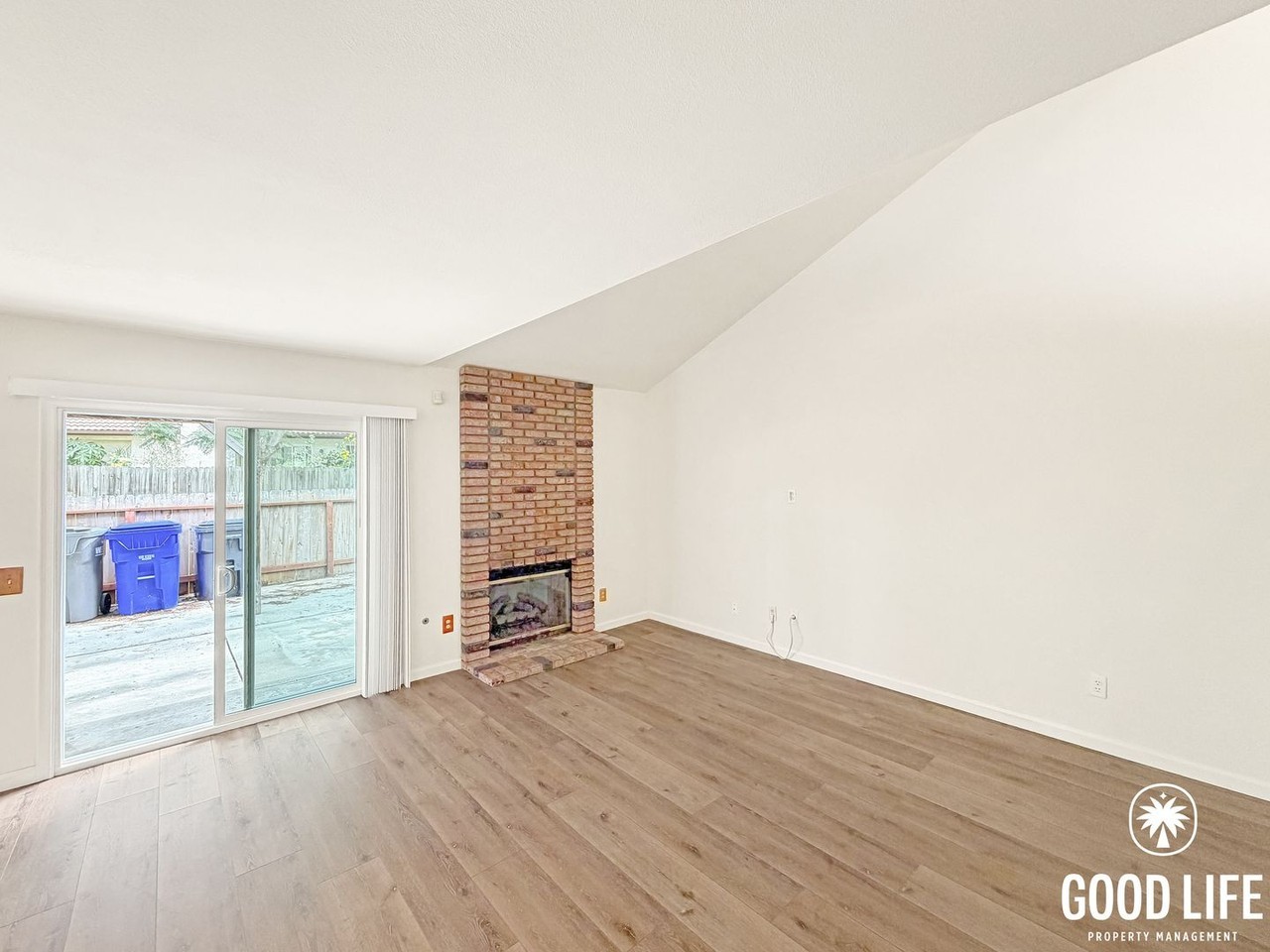 1496 Chaparral Way - Photo 3 of 23