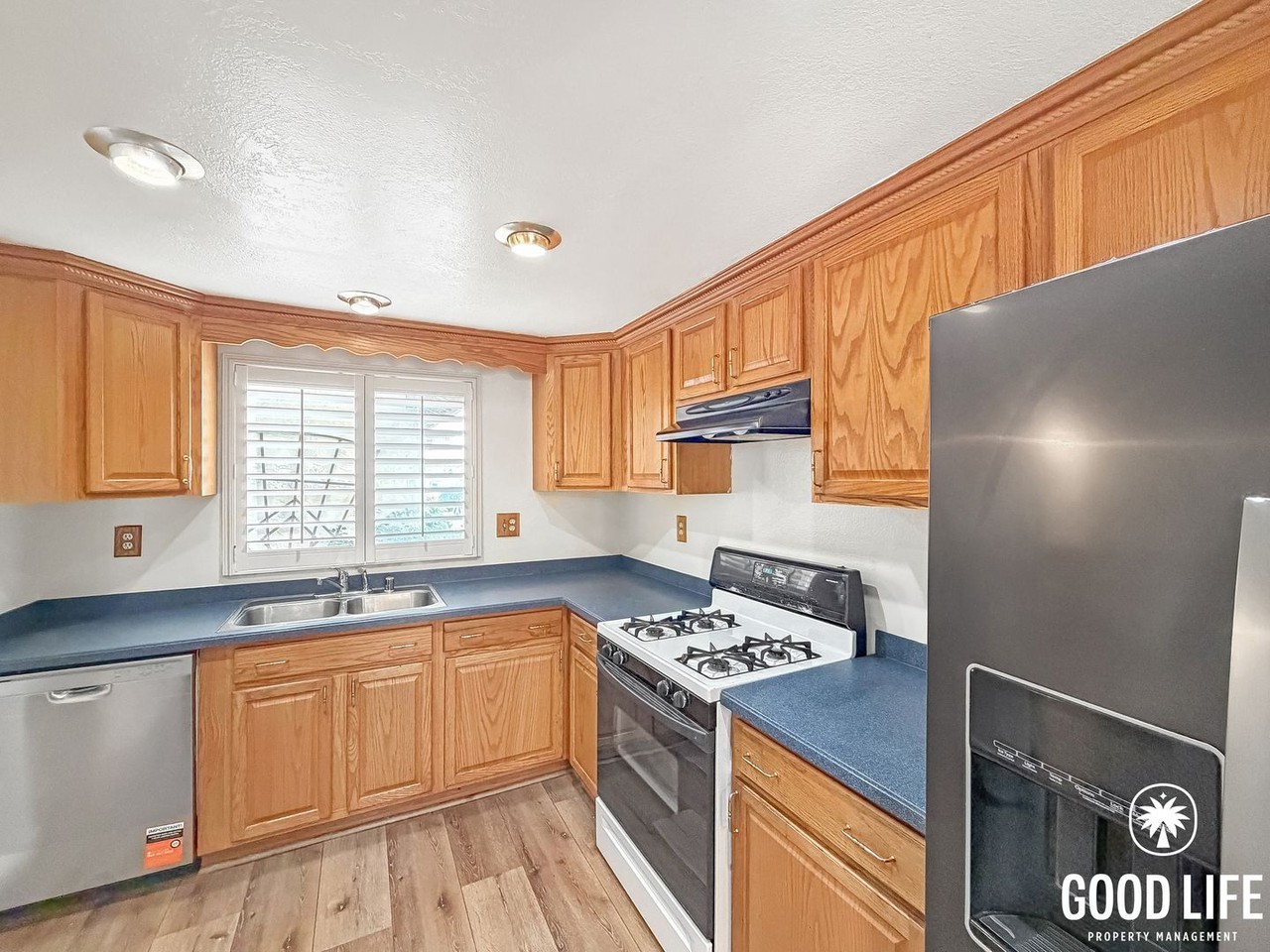 1496 Chaparral Way - Photo 6 of 23