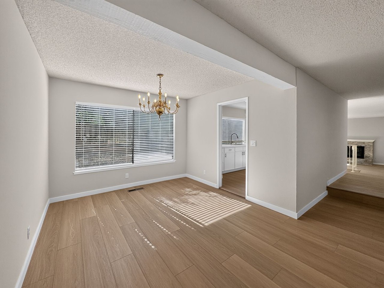 3357 Worth Ct - Photo 5 of 50