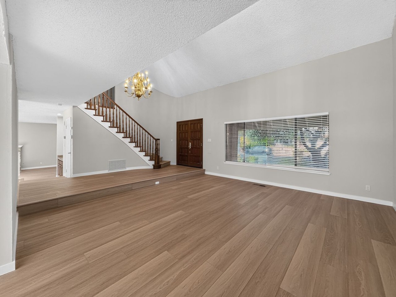 3357 Worth Ct - Photo 6 of 50