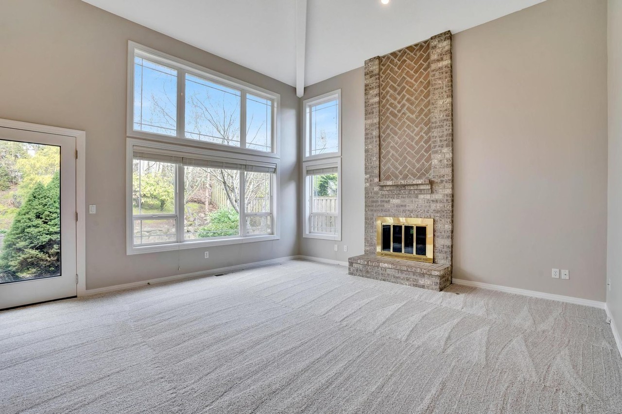 15157 Nw Francesca Dr - Photo 4 of 44