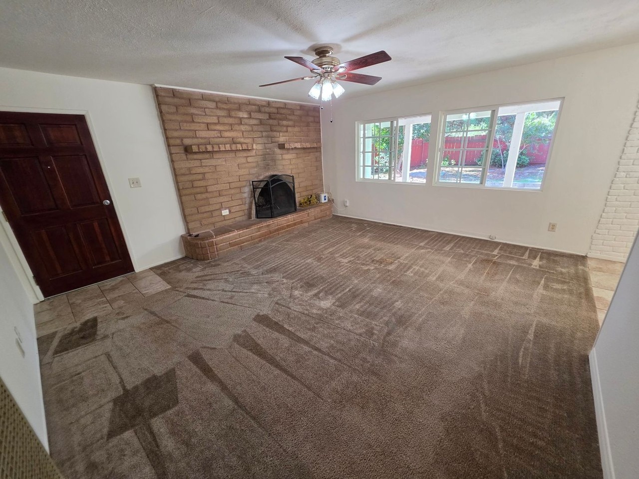 3372 Marlesta Dr - Photo 3 of 19