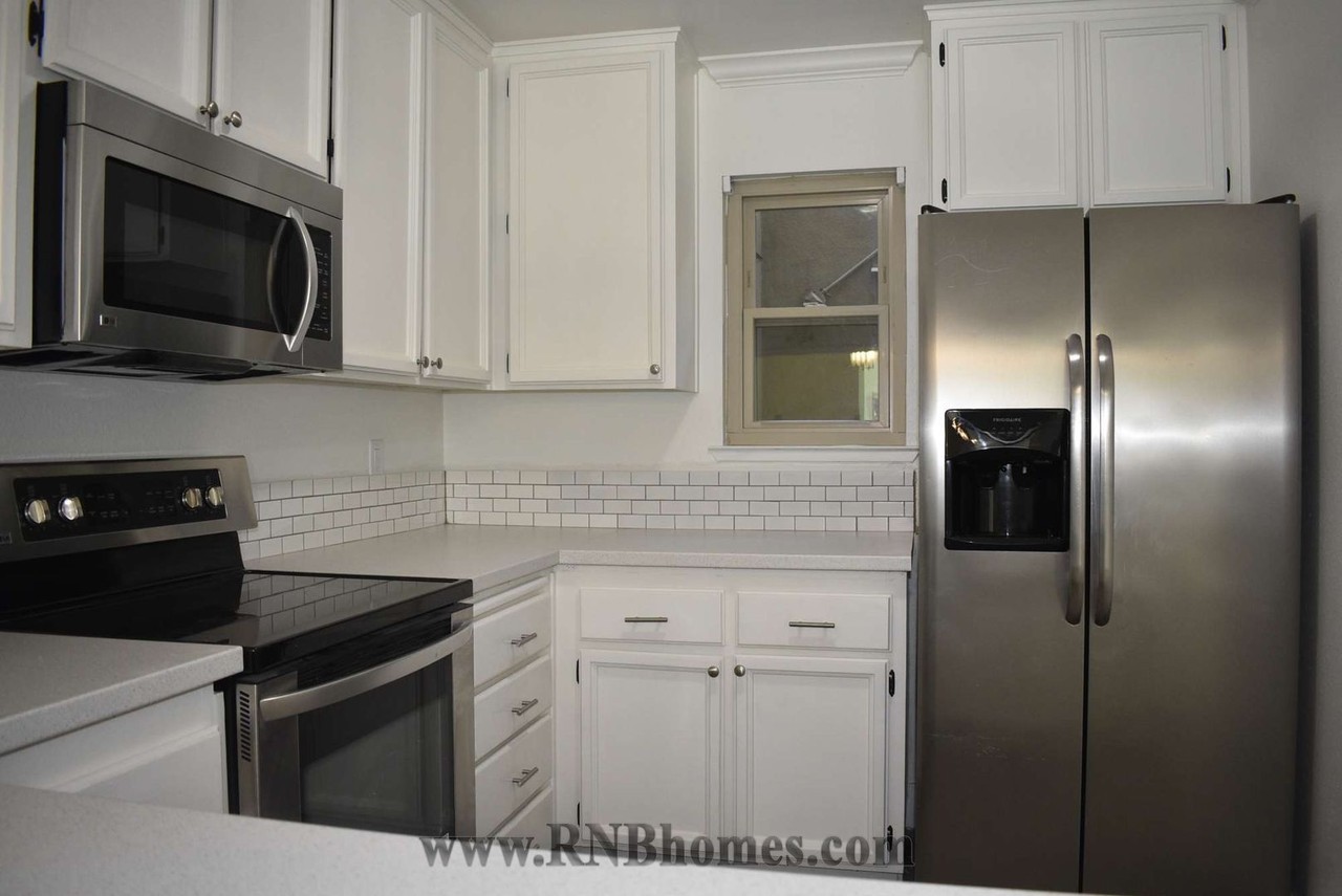 7439 Sunrise Blvd - Photo 4 of 15