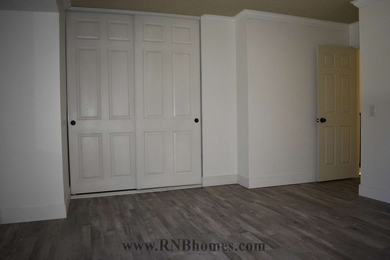 7439 Sunrise Blvd - Photo 7 of 15