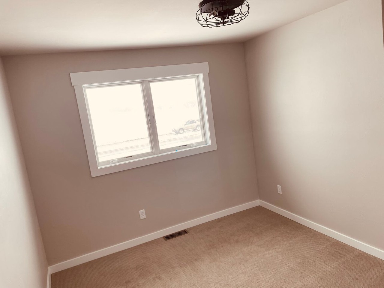 4392 Brookside Ln - Photo 5 of 24