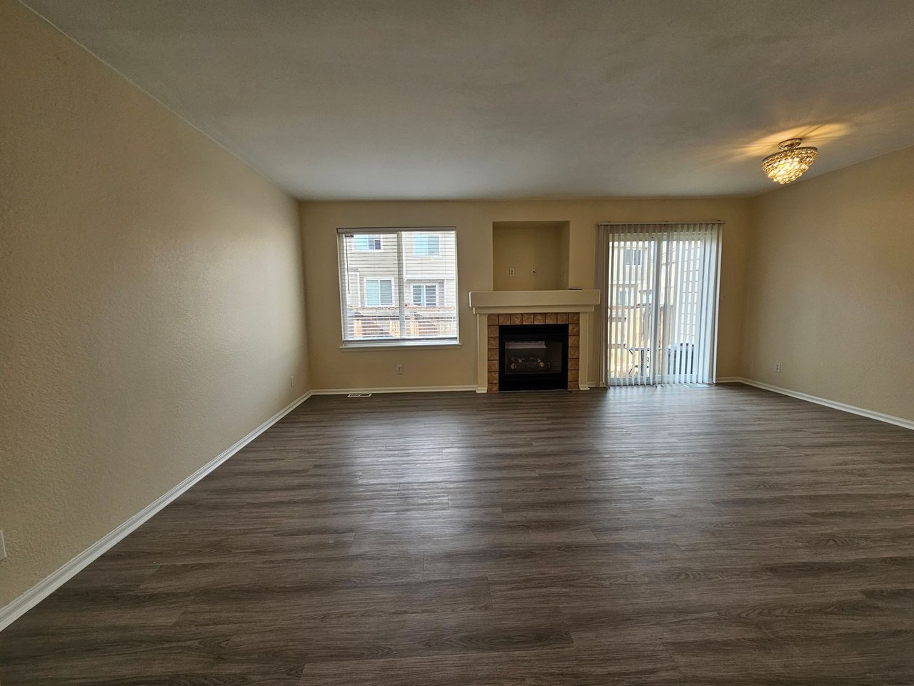 1255 S Zeno Cir #B - Photo 6 of 40
