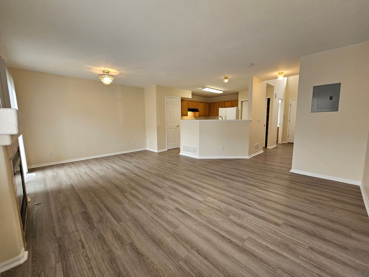 1255 S Zeno Cir #B - Photo 7 of 40
