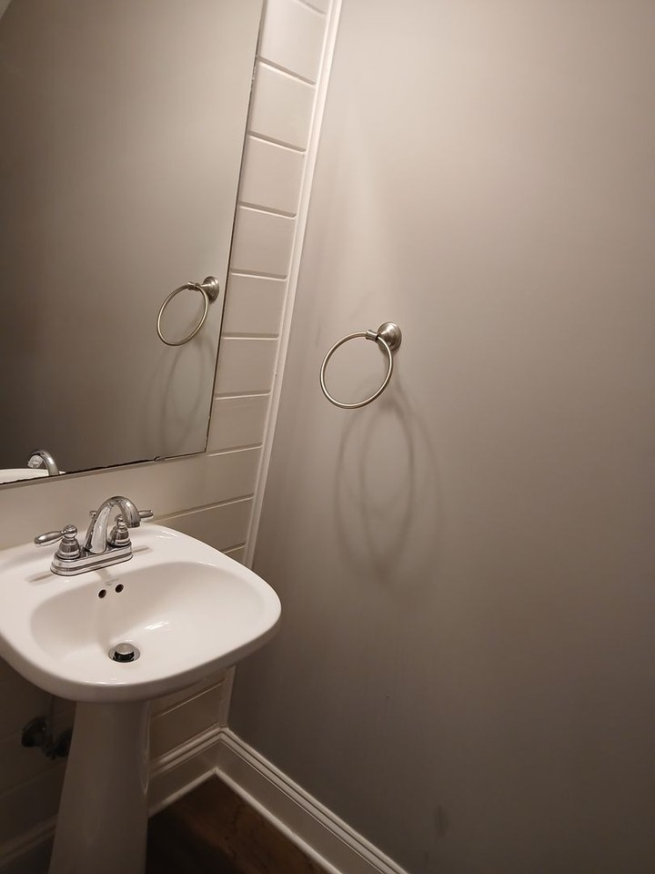 406 Walker Cir - Photo 6 of 15