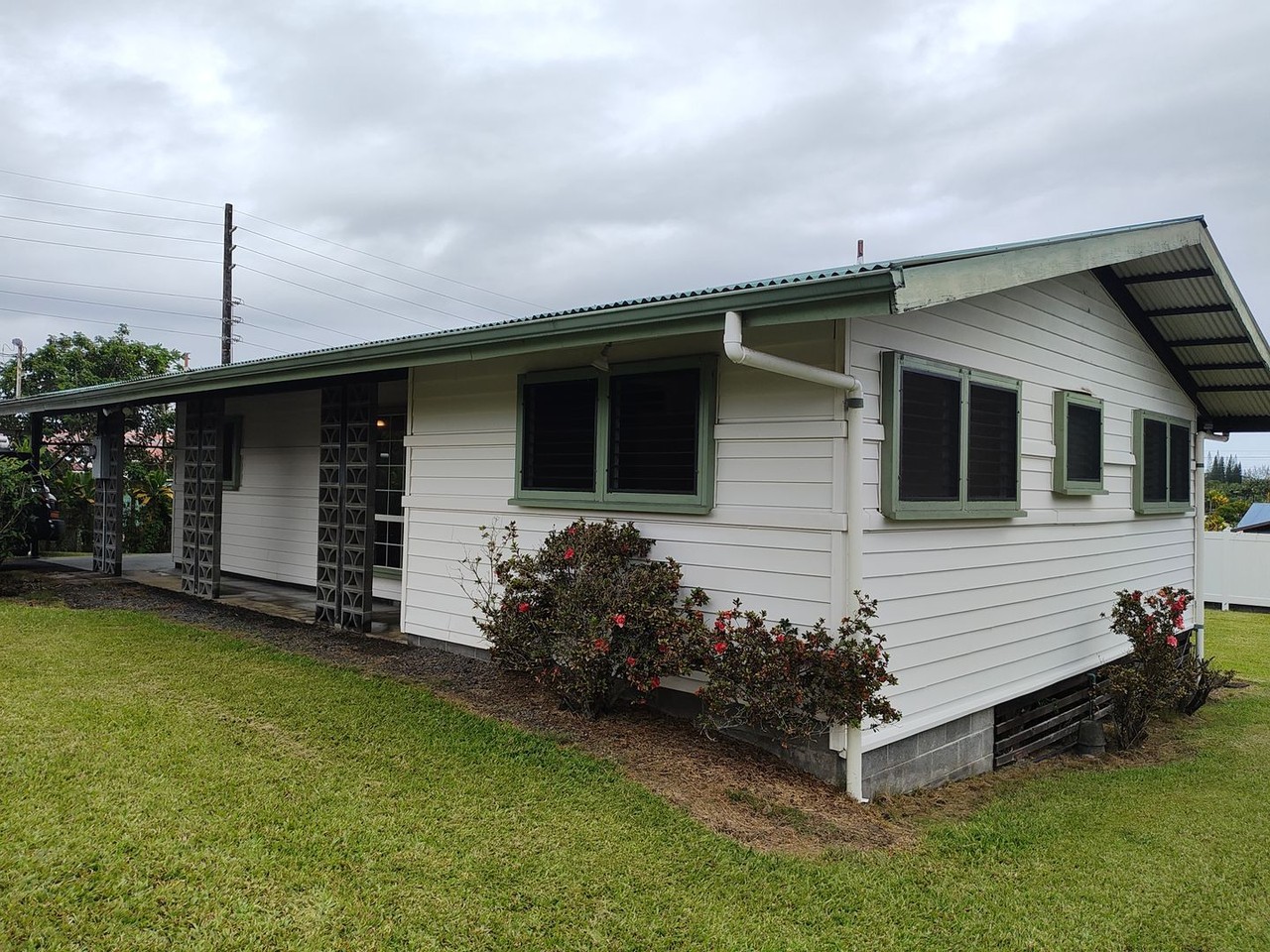 2379A Kilauea Ave - Photo 2 of 9
