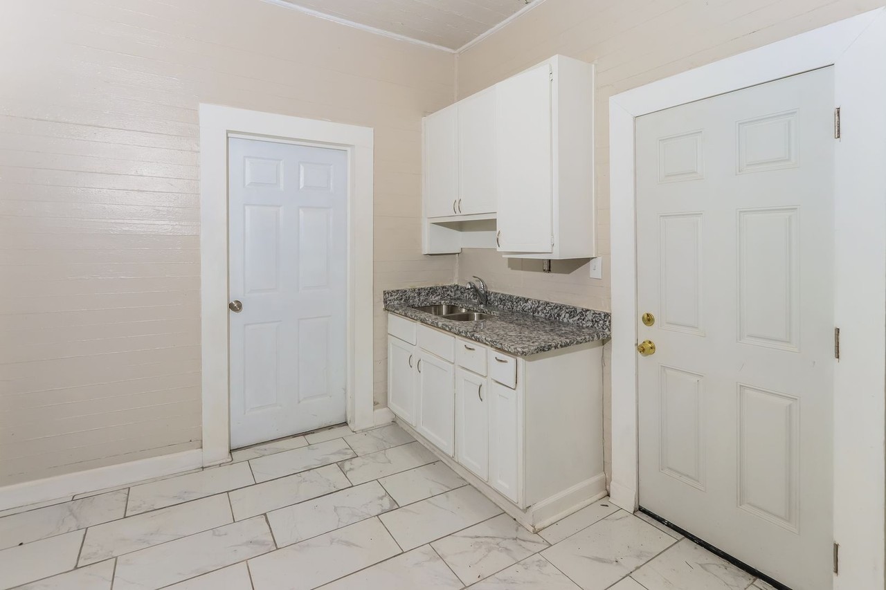 719 Williams St - Photo 5 of 15