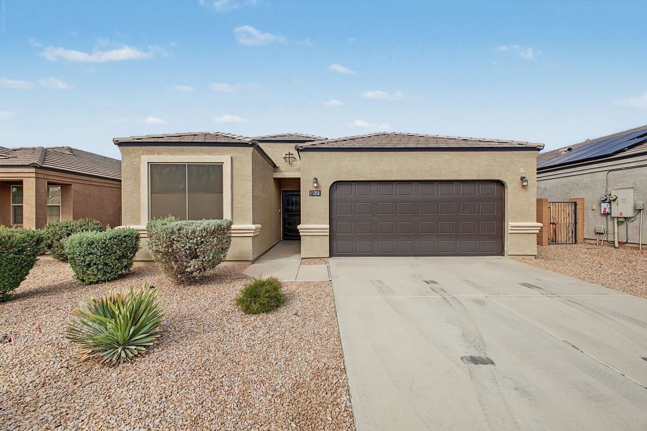 1258 E Eric Pl - Photo 2 of 34