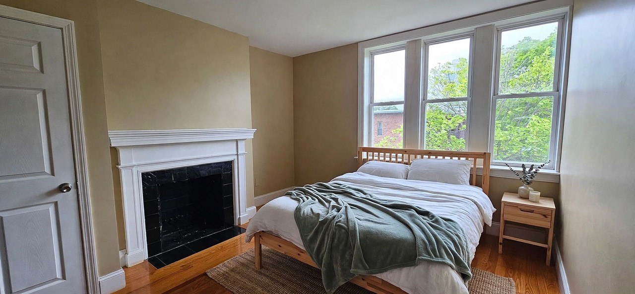 26 Egmont St - Photo 2 of 9