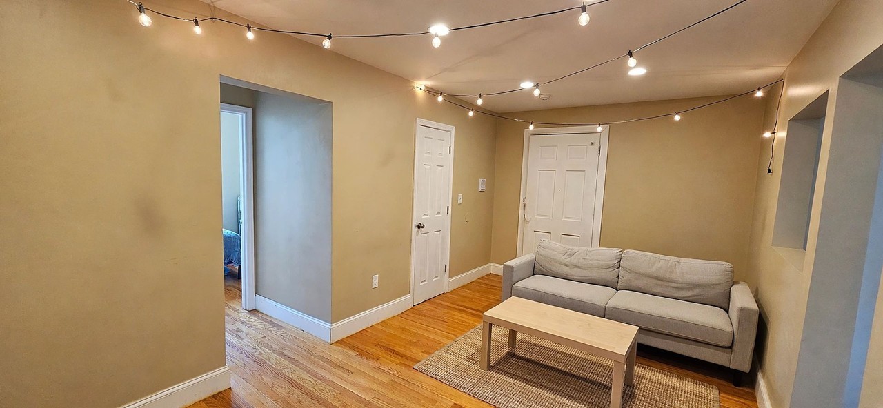 26 Egmont St - Photo 3 of 9