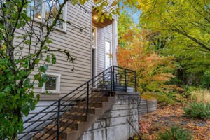 featured image of 2909 Se Tacoma St