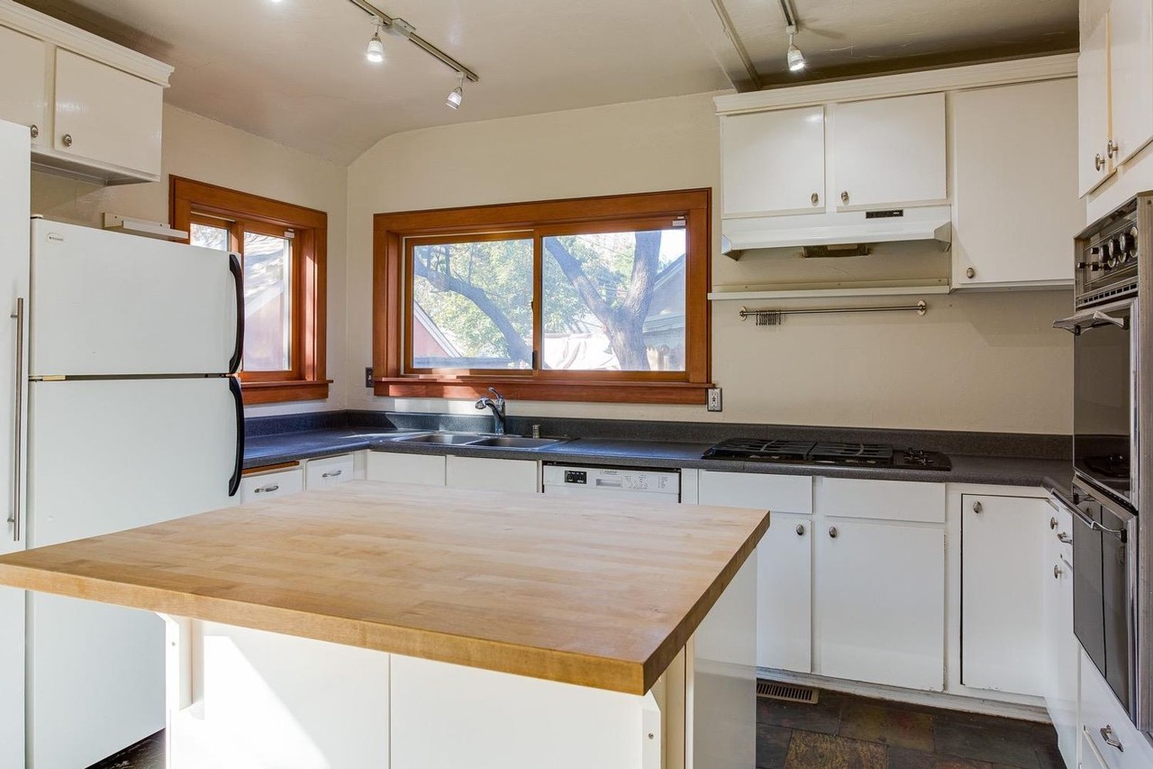 4124 T St - Photo 6 of 17