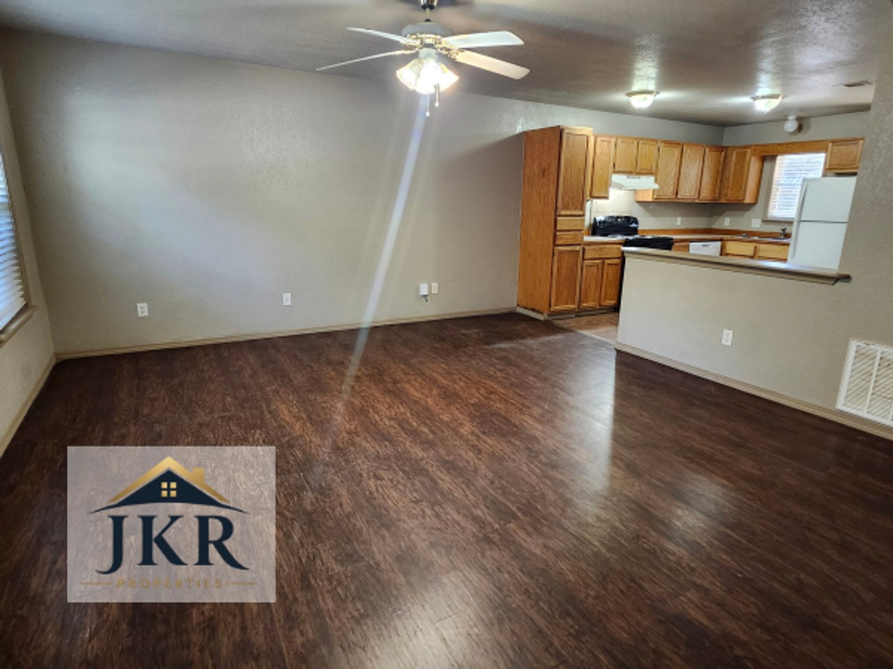512 Church - Photo 3 of 16