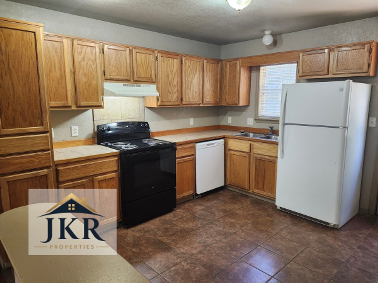 512 Church - Photo 5 of 16