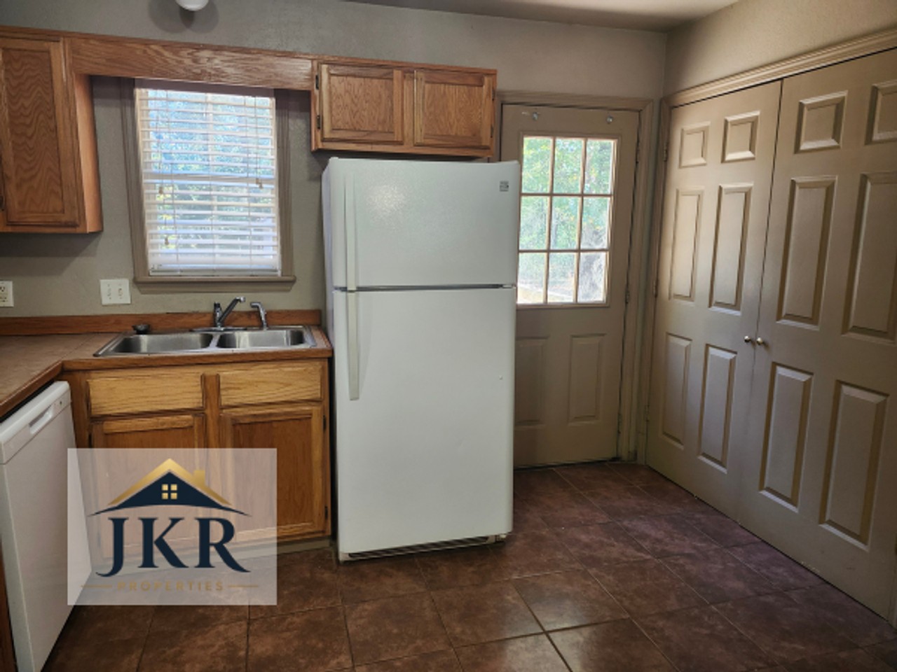 512 Church - Photo 6 of 16