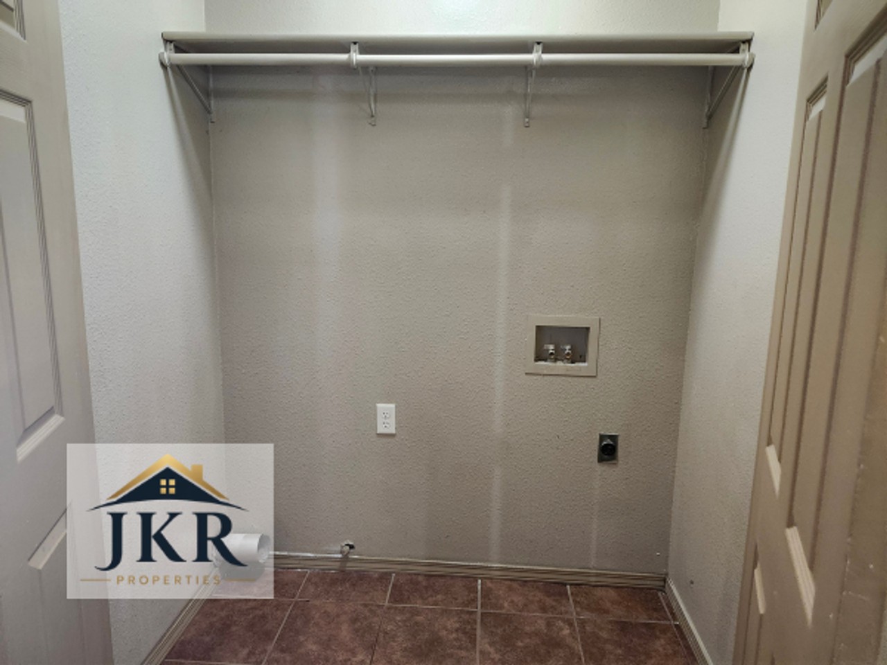 512 Church - Photo 7 of 16