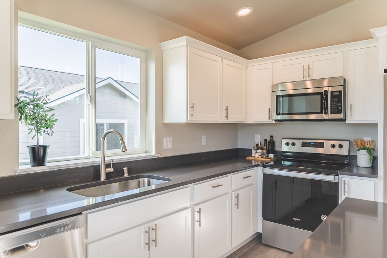 9th Ave Villas - Photo 6 of 46