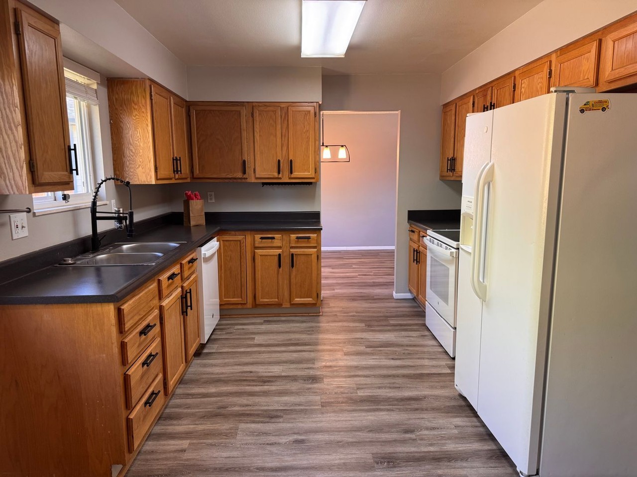 7355 Waterwheel St - Photo 7 of 22